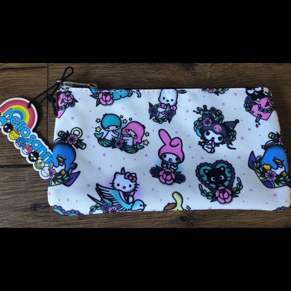 Hello Kitty Handbags - HELLO KITTY-NWT Clutch, Sanrio Friends!